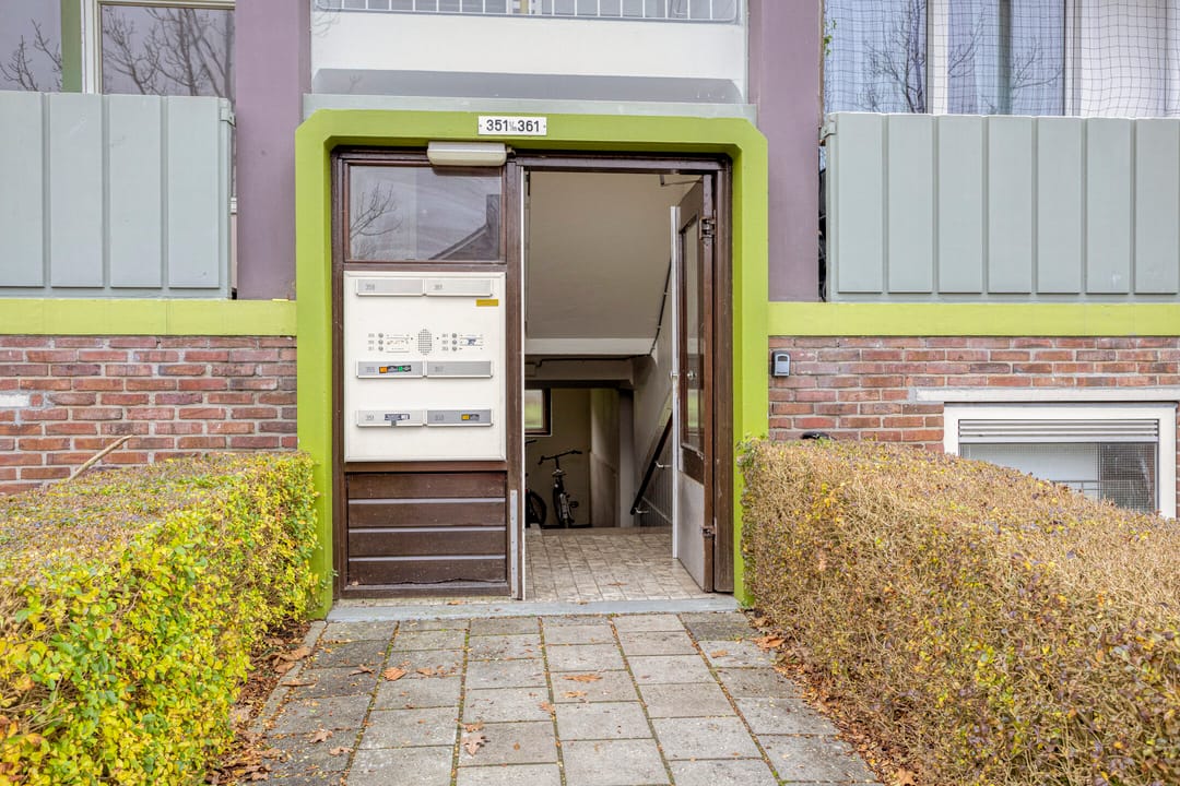 Photo 11 of Paterswoldseweg 351