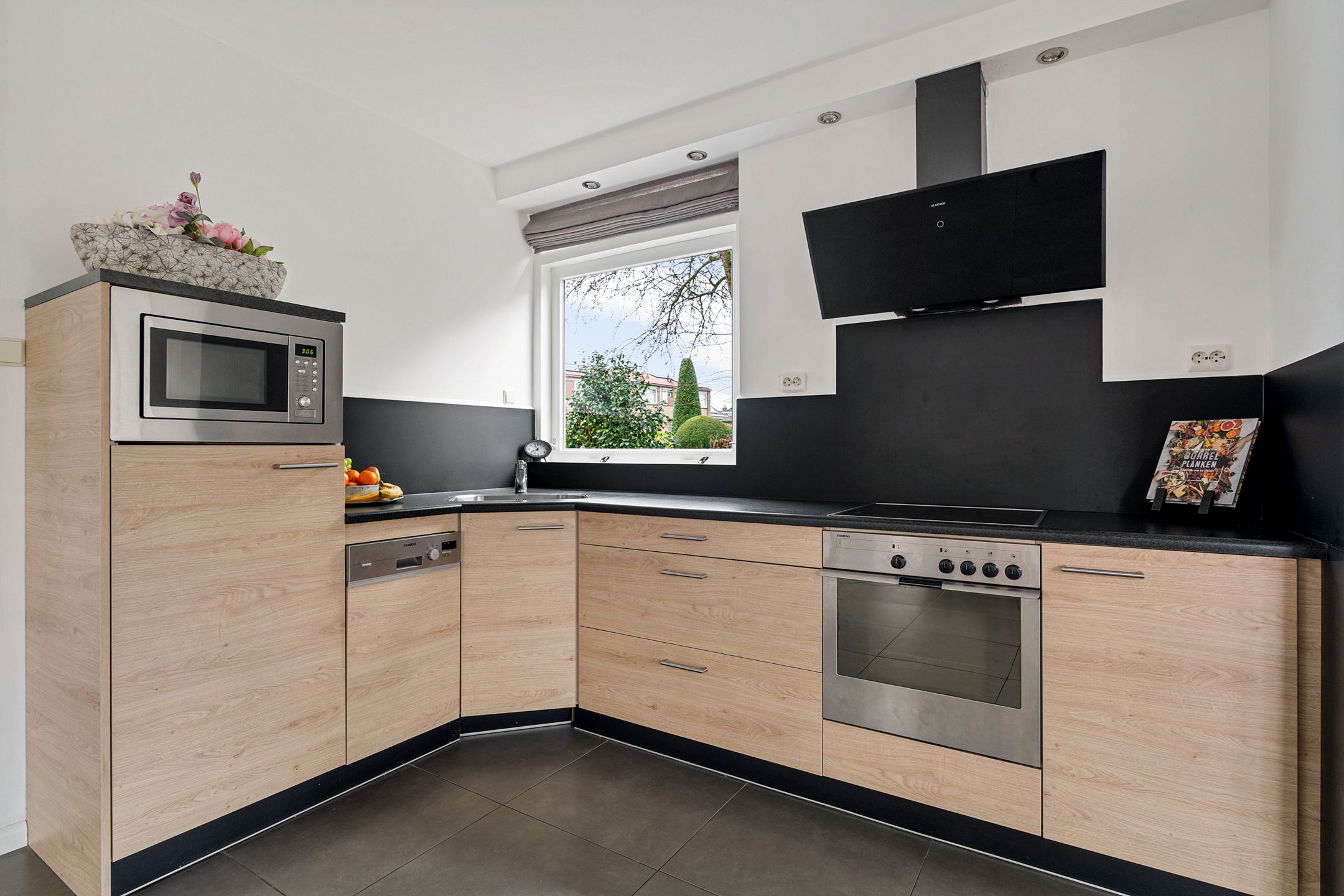 Photo 15 of Dorpstraat 31