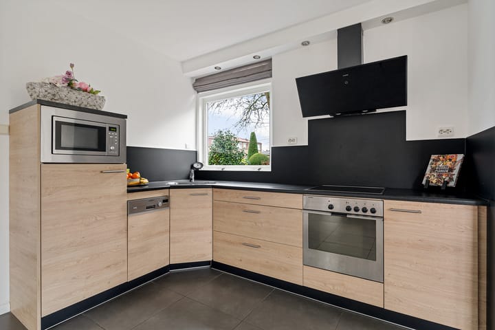 Photo 15 of Dorpstraat 31