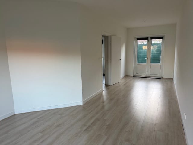 Foto 3 van E. de Bruynstraat 9