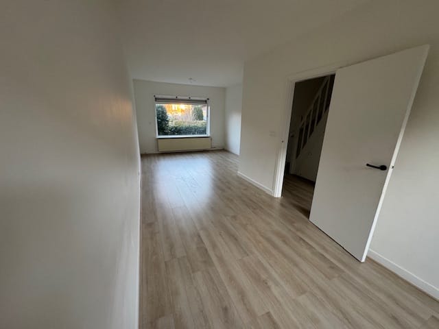 Foto 6 van E. de Bruynstraat 9