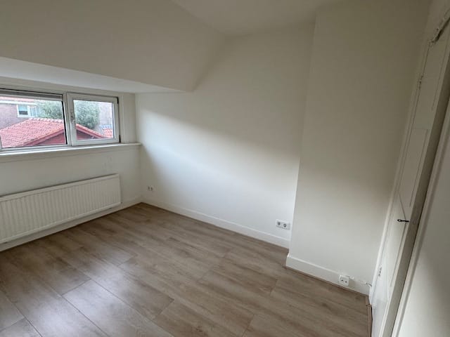 Foto 10 van E. de Bruynstraat 9