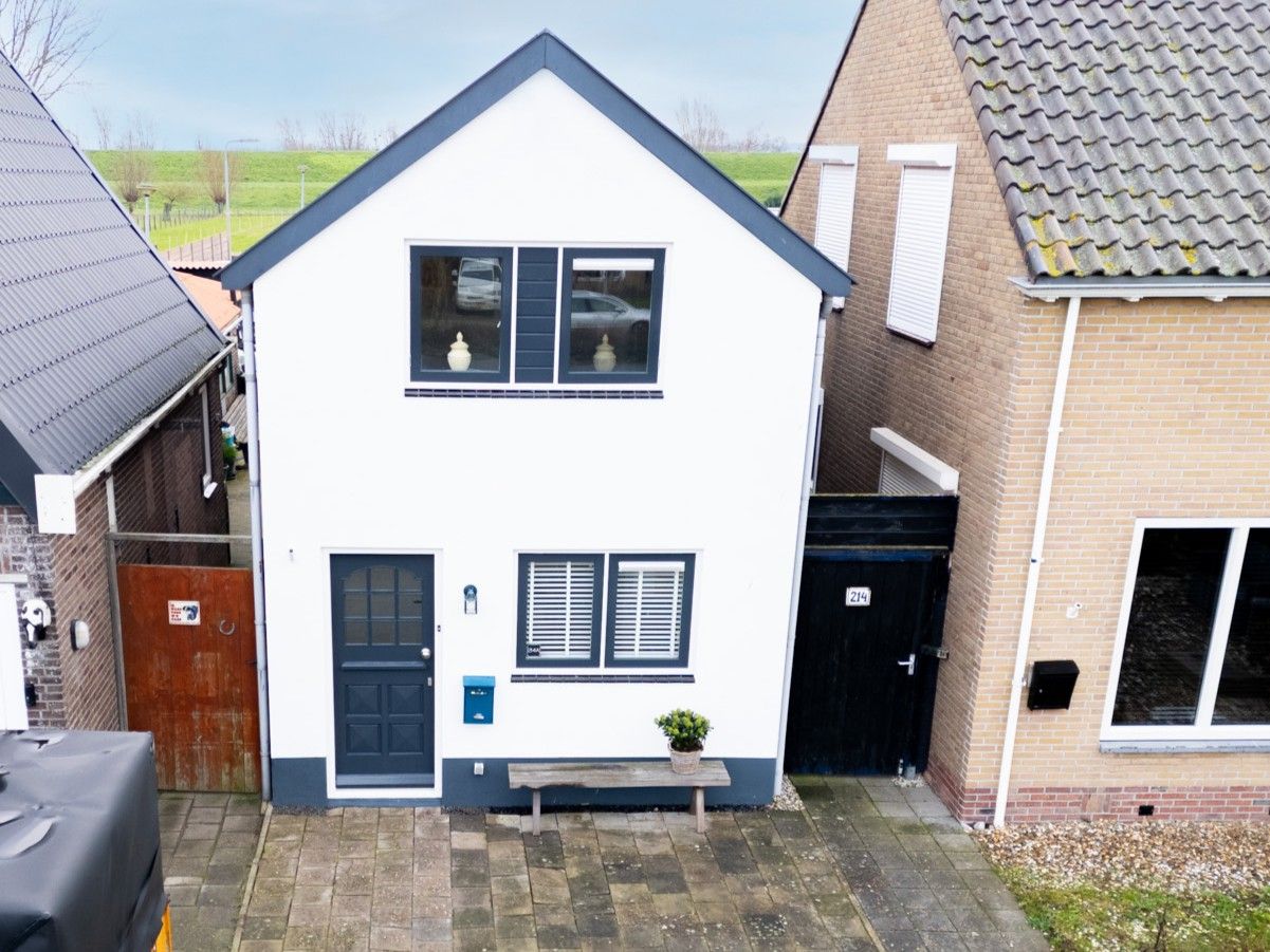 Buying a house in The Netherlands., Nes 214-A