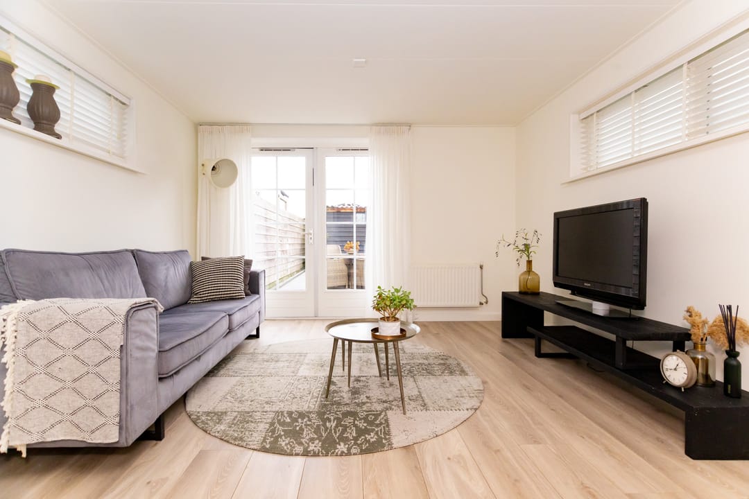 Photo 8 of Nes 214-A