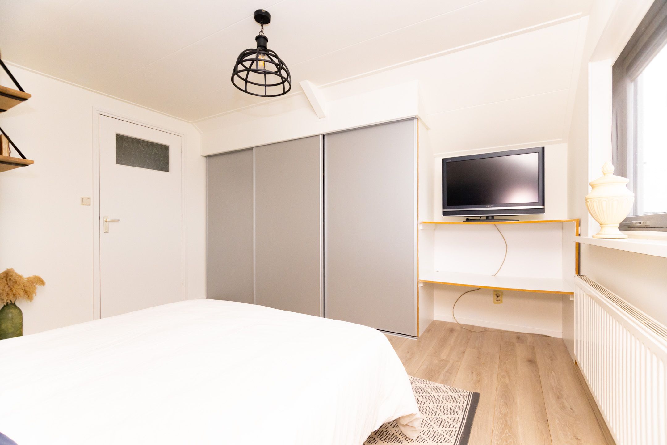 Photo 21 of Nes 214-A