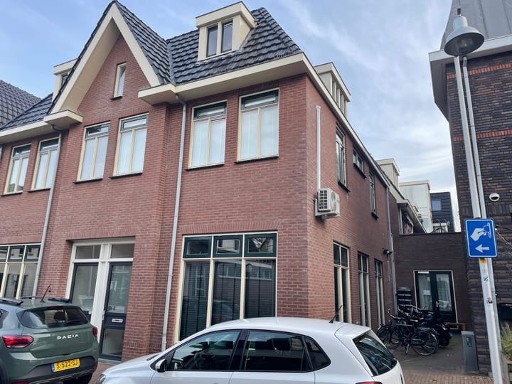 Grotestraat 104-6