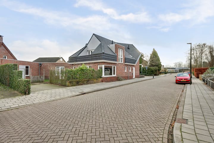 Foto 38 van Bocholtsestraat 77