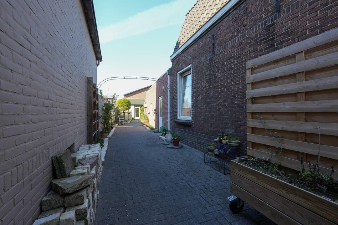 Photo 26 of Berghemseweg 86