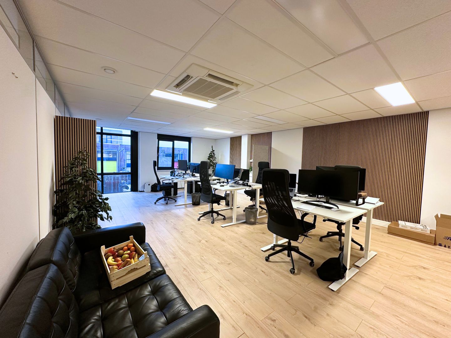 View photo 3 of De Trompet 1757