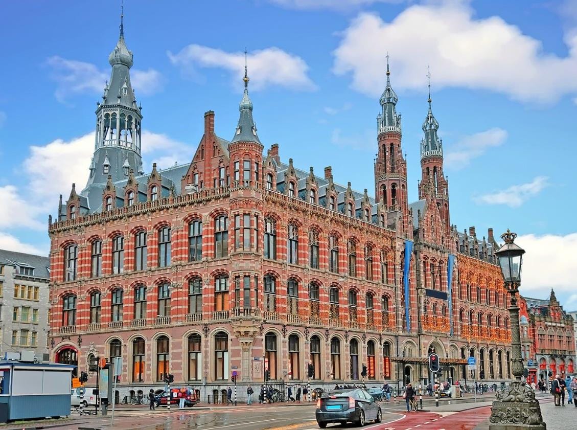 Bekijk foto 1 van Nieuwezijds Voorburgwal 182