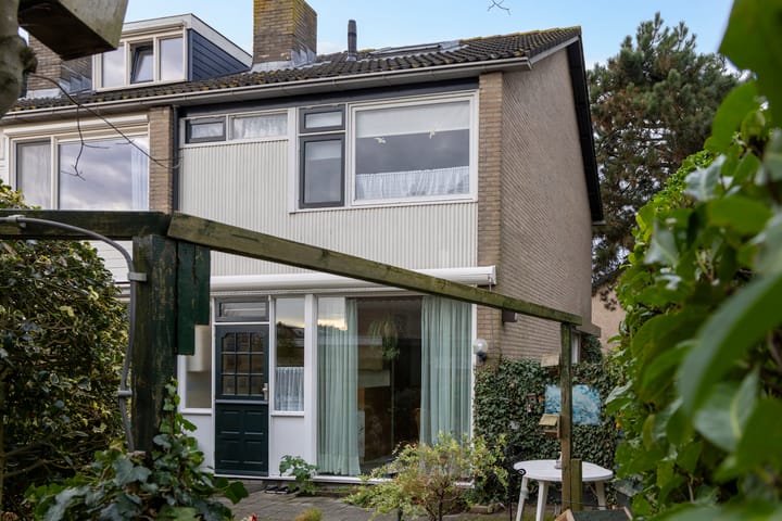 Photo 27 of Boterbloemweg 36