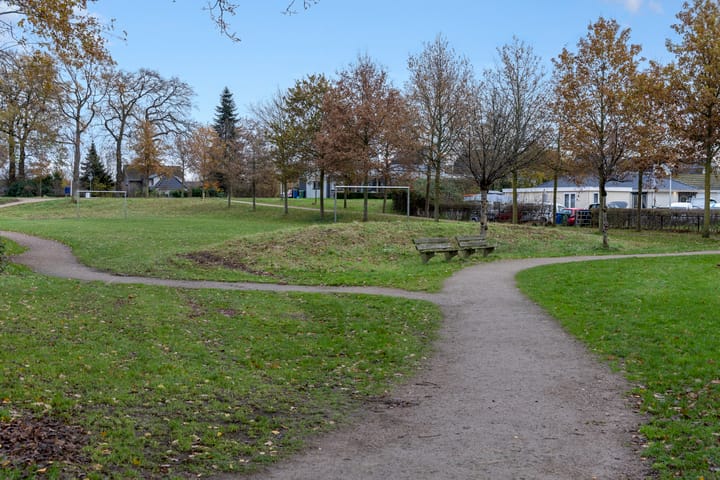 Photo 33 of Boterbloemweg 36