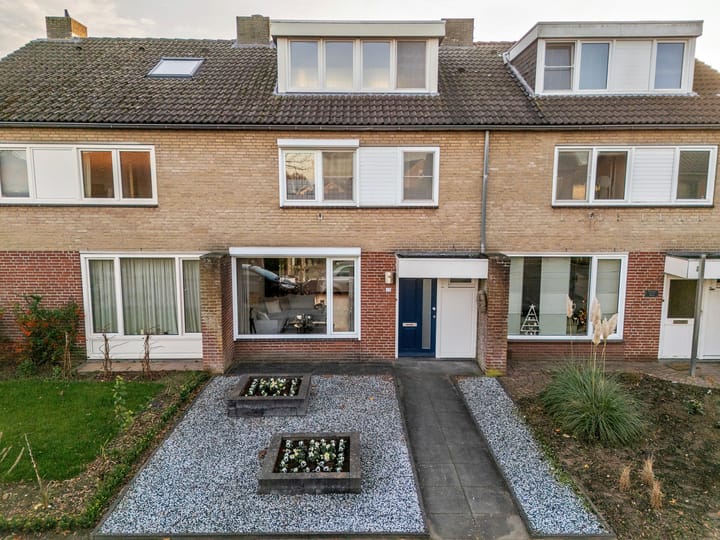 Photo 2 of Maasveldstraat 22