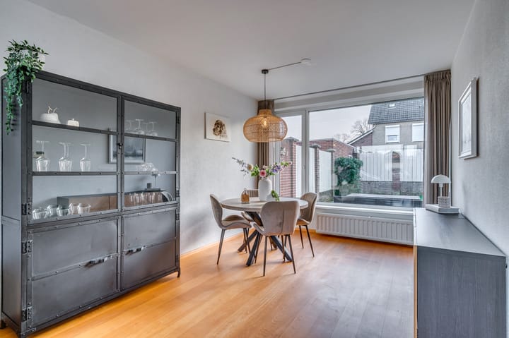 Photo 9 of Maasveldstraat 22