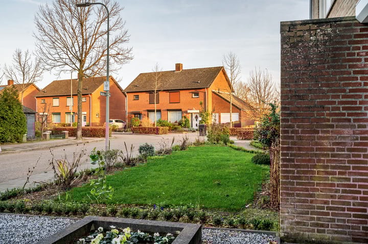 Photo 43 of Maasveldstraat 22