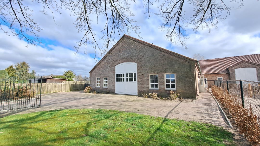 Photo 2 of Loverensedijk 3-A