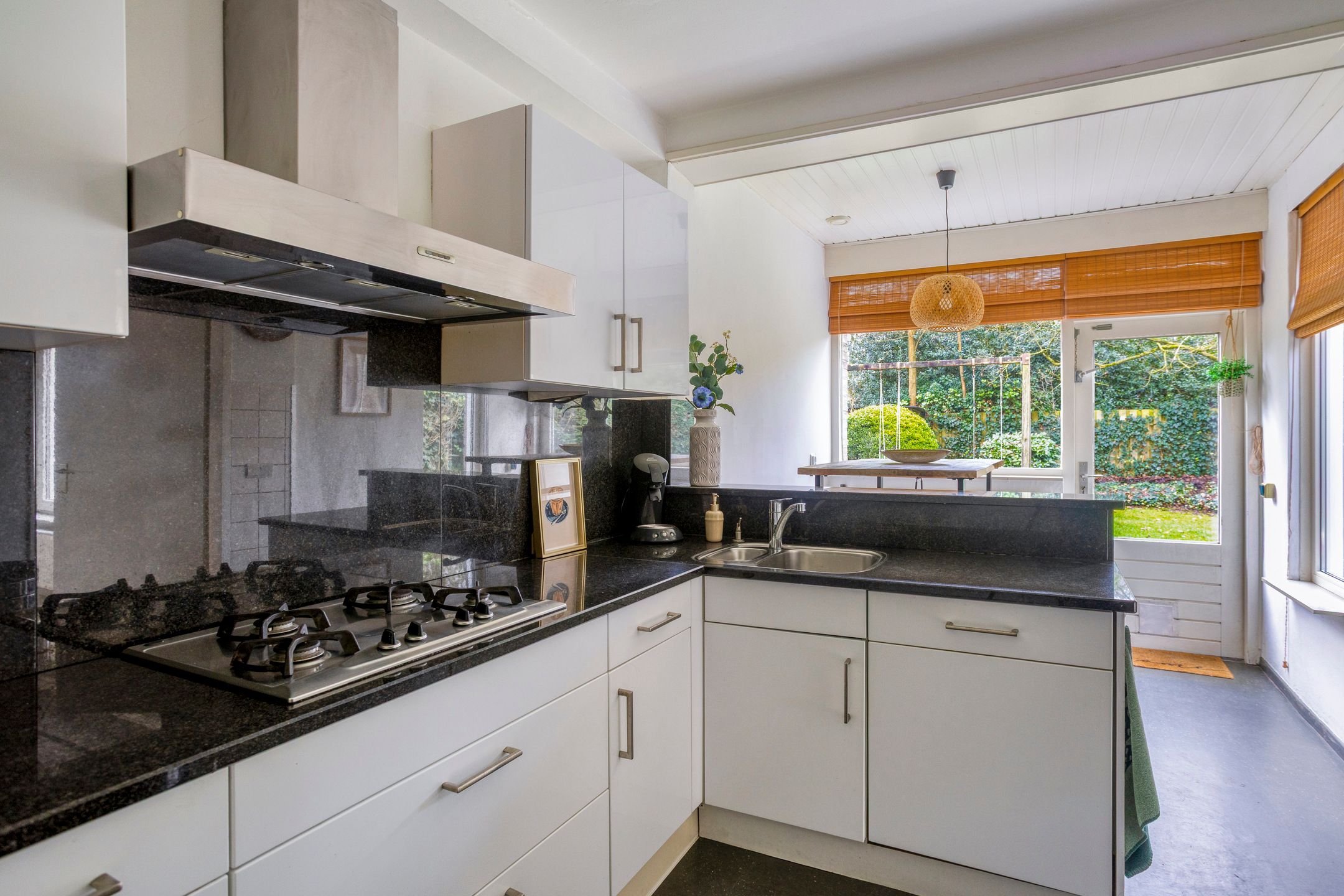 Foto 18 van Leeuwenbeklaan 36