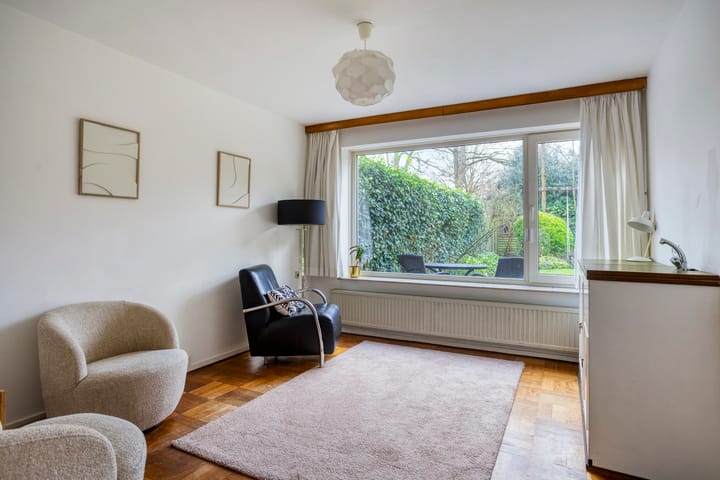 Foto 22 van Leeuwenbeklaan 36