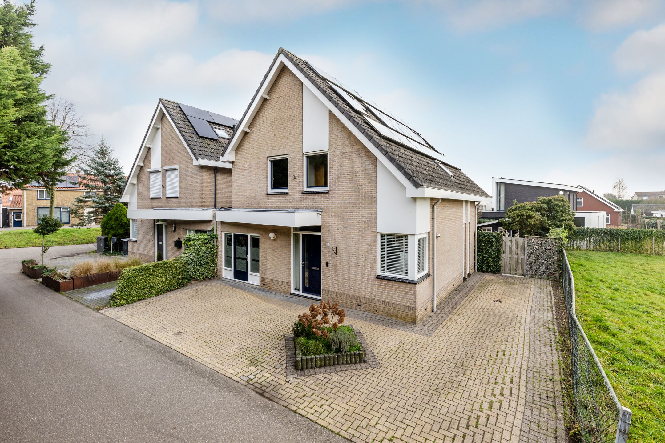Buying a house in The Netherlands., Dam 1-A