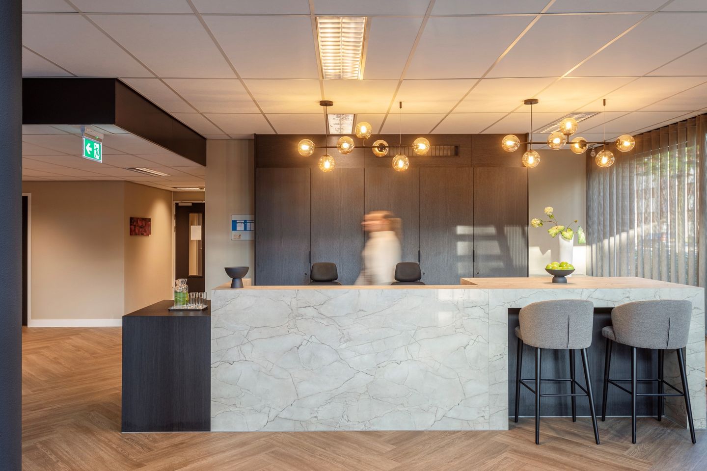 View photo 4 of Niasstraat 1