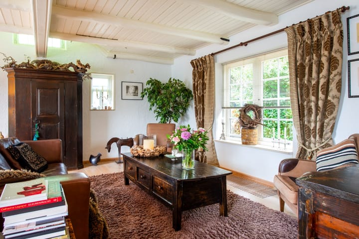 Photo 4 of Moleneindsestraat 8