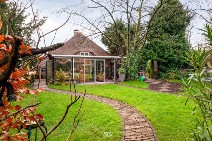 Photo 31 of Moleneindsestraat 8