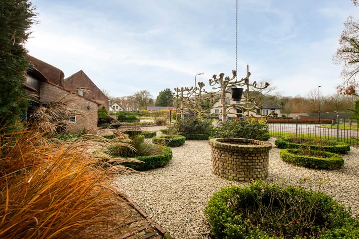 Photo 46 of Moleneindsestraat 8