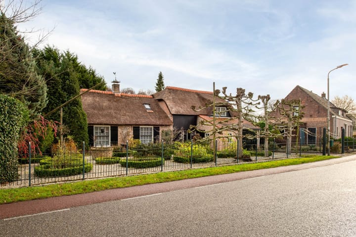 Photo 48 of Moleneindsestraat 8