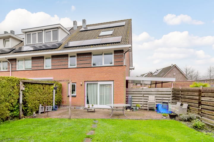 Foto 22 van de Vaart 20