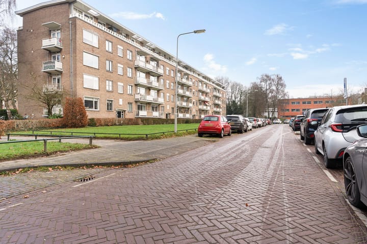 Foto 30 van Bernhardlaan 35-3