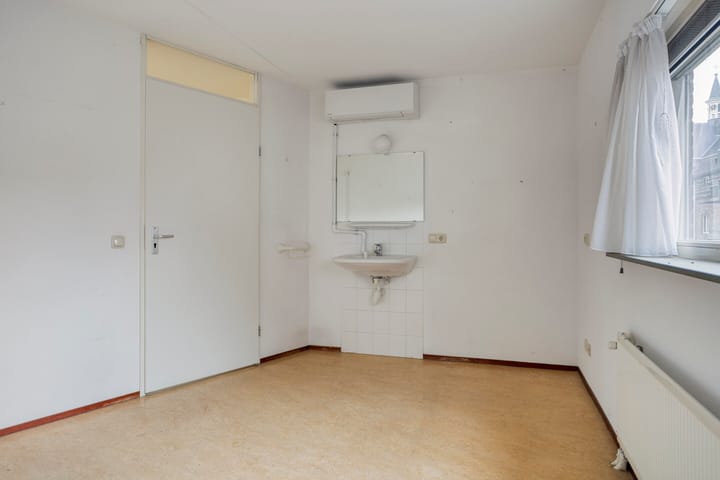 Photo 14 of Infirmerie 24-A