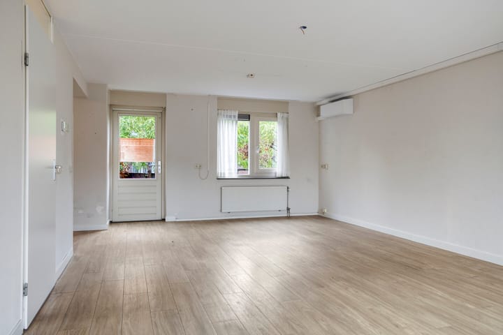 Photo 12 of Infirmerie 24-A