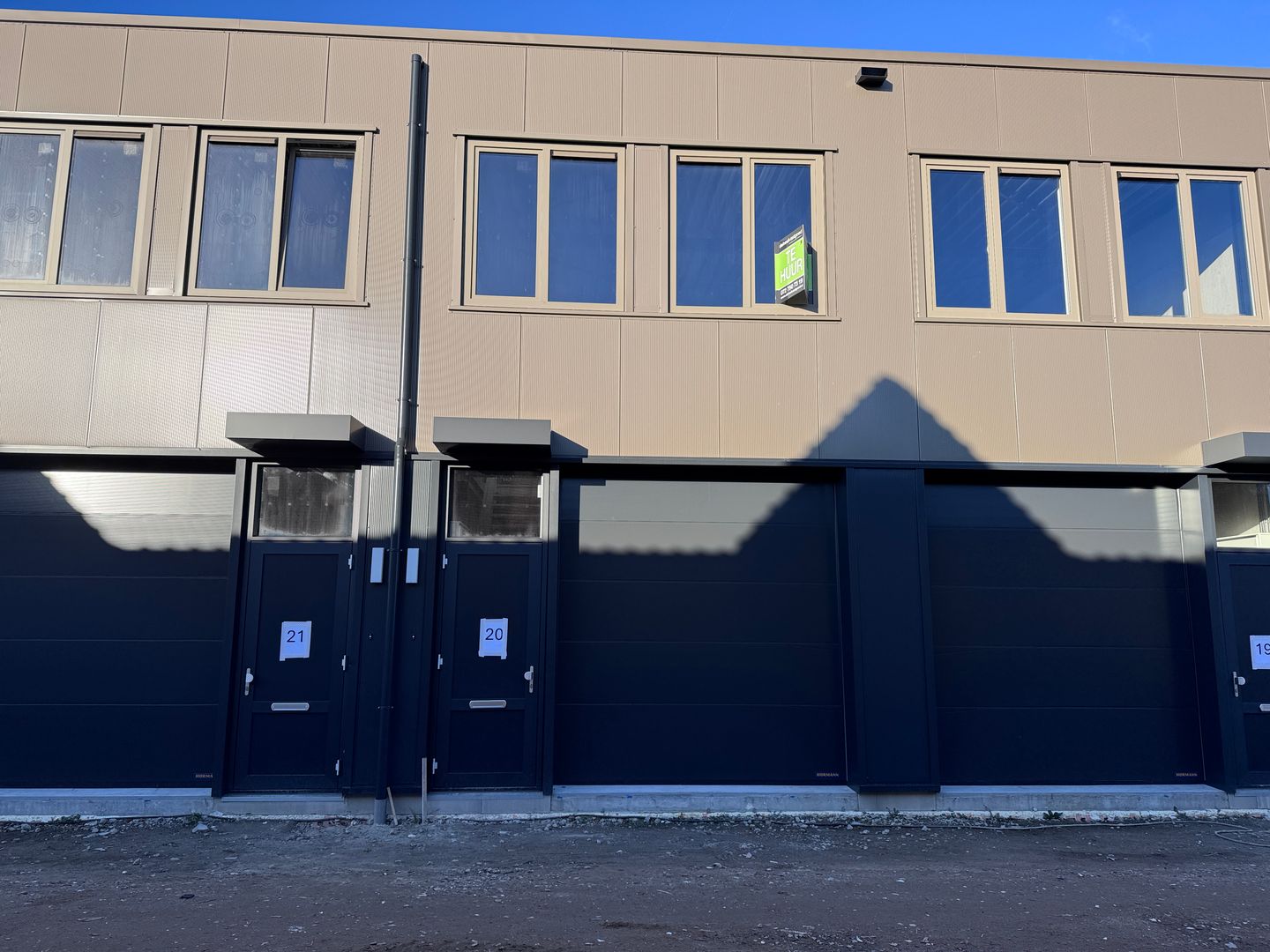 Bekijk foto 2 van Nijverheidsplein 47