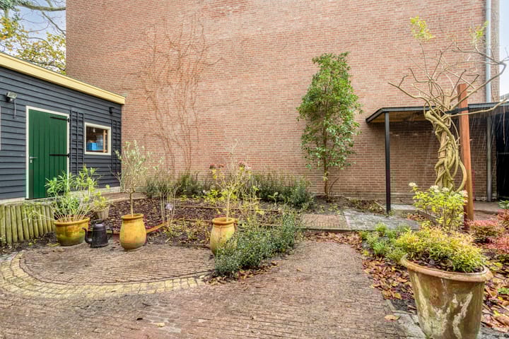 Photo 37 of Galgewater 10