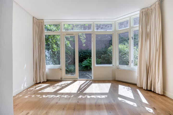 Photo 42 of Galgewater 10