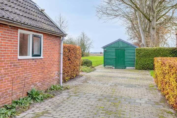 Photo 33 of Dorpsstraat 184