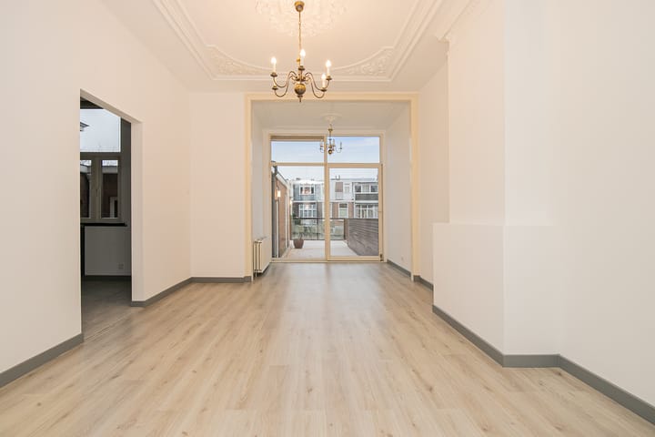 Foto 8 van Weimarstraat 105