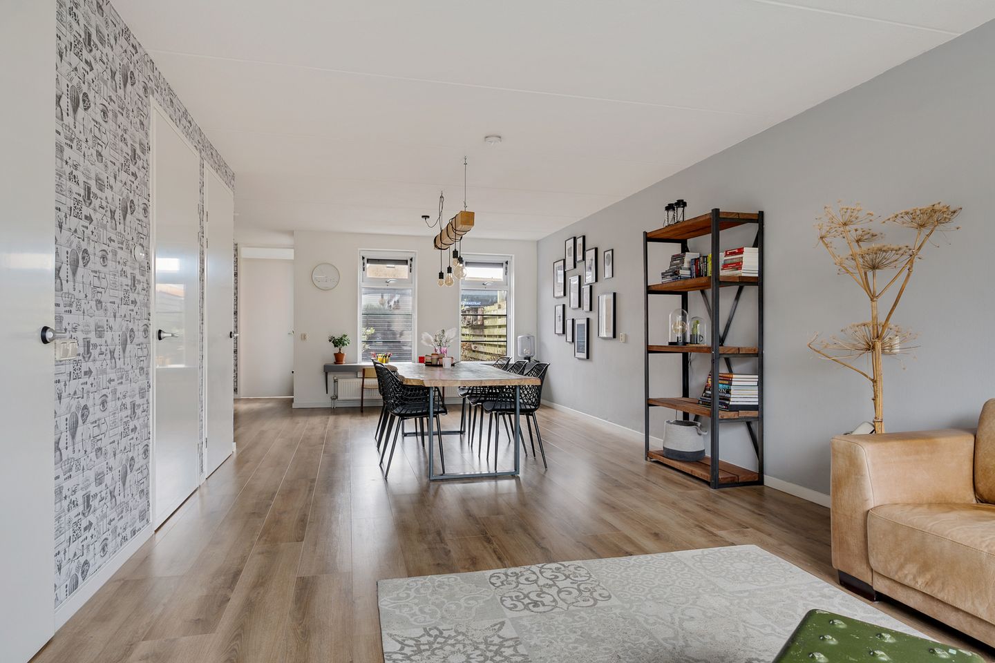 Photo 10 of Fibula 4