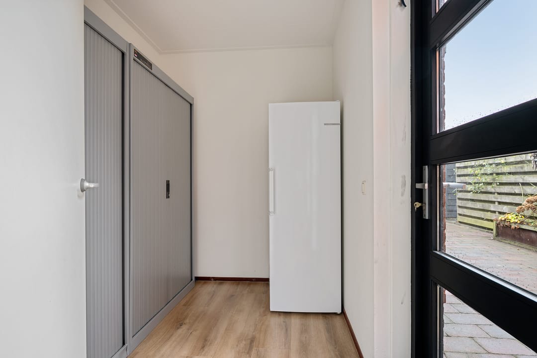 Photo 16 of Fibula 4