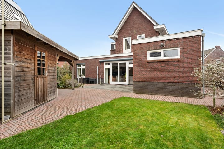 Photo 2 of Lakensnijdersgilde 4