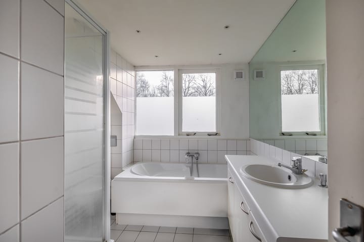 Photo 30 of Noordermeerweg 49-A