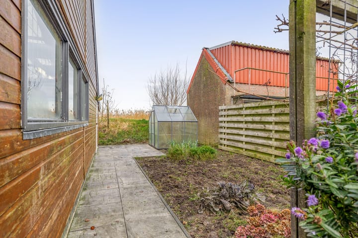 Photo 36 of Noordermeerweg 49-A