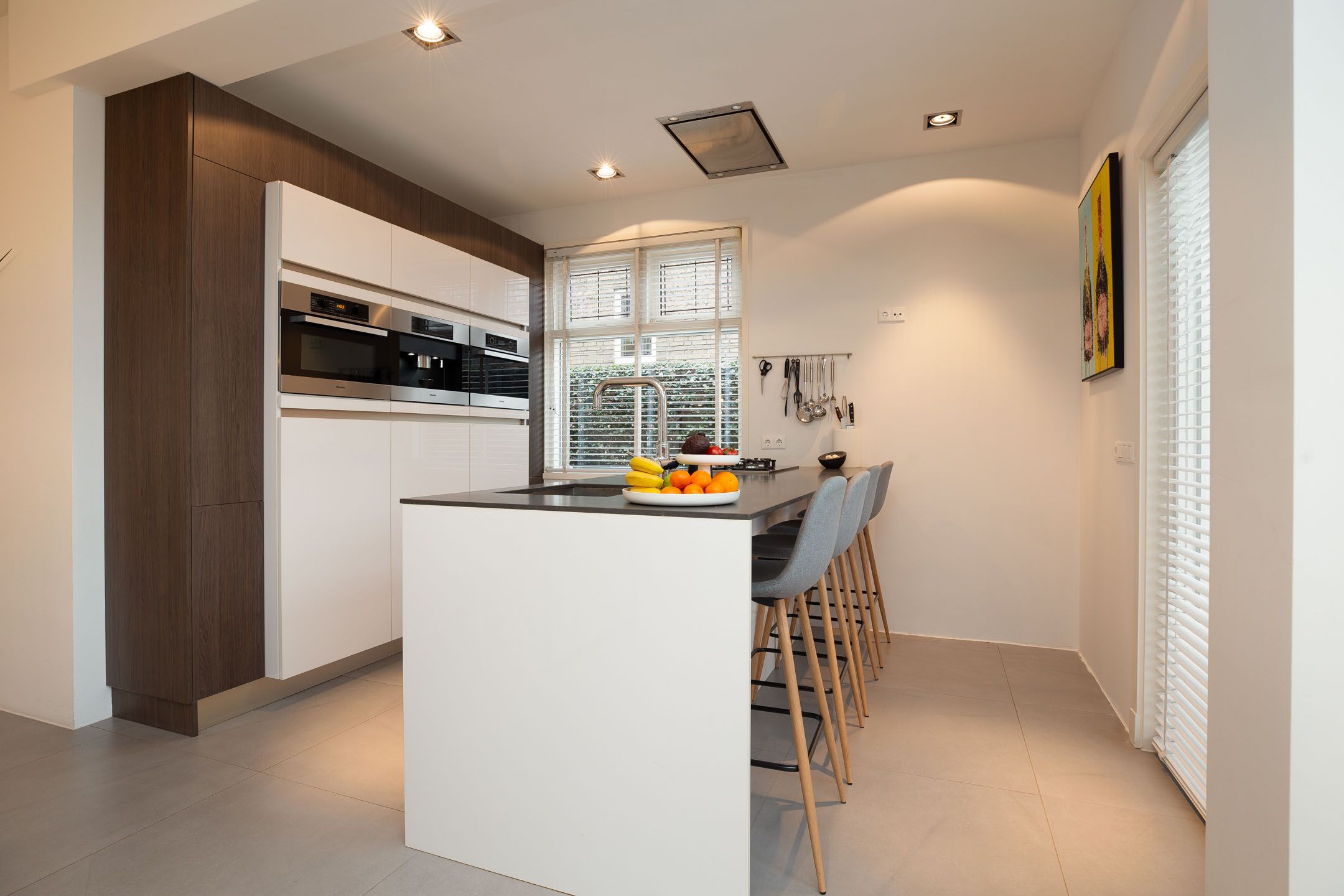 Photo 18 of Mr. van Coothstraat 53-C