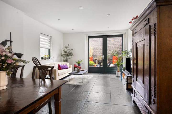 Foto 12 van Burgemeester Posweg 12-B