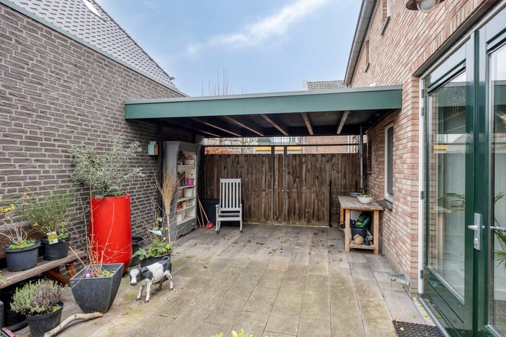 Foto 24 van Burgemeester Posweg 12-B