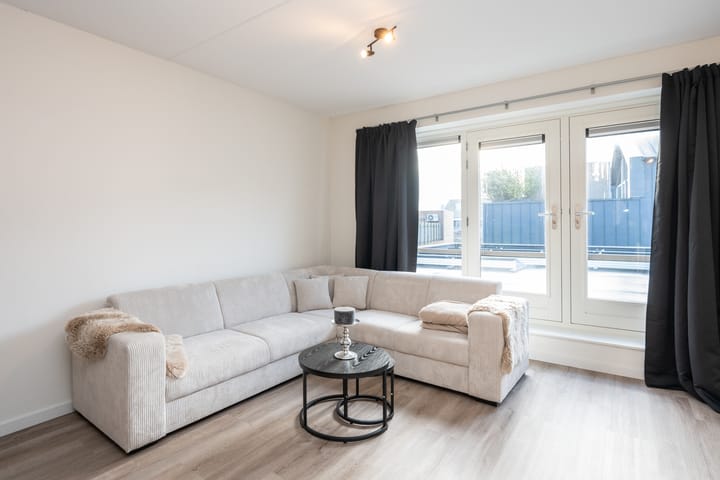 Foto 9 van Nikadel 26-A