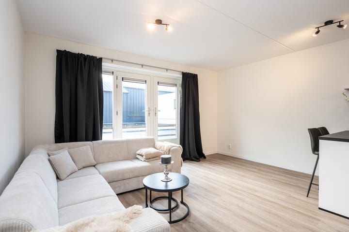 Foto 10 van Nikadel 26-A