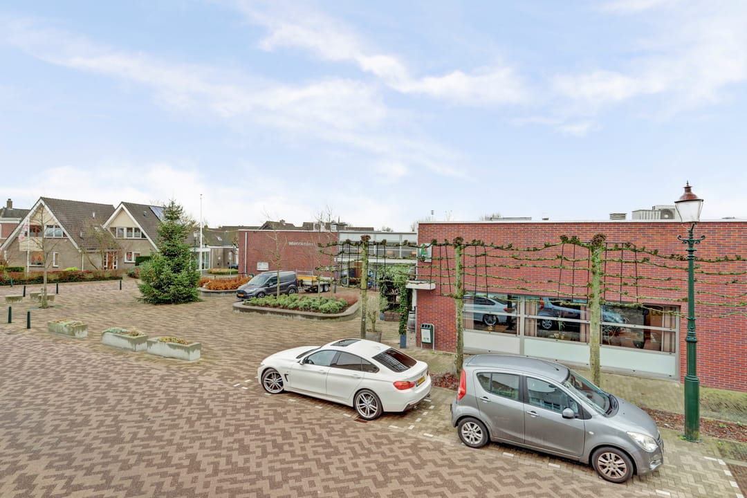 Photo 31 of Graaf Florisweg 6-A