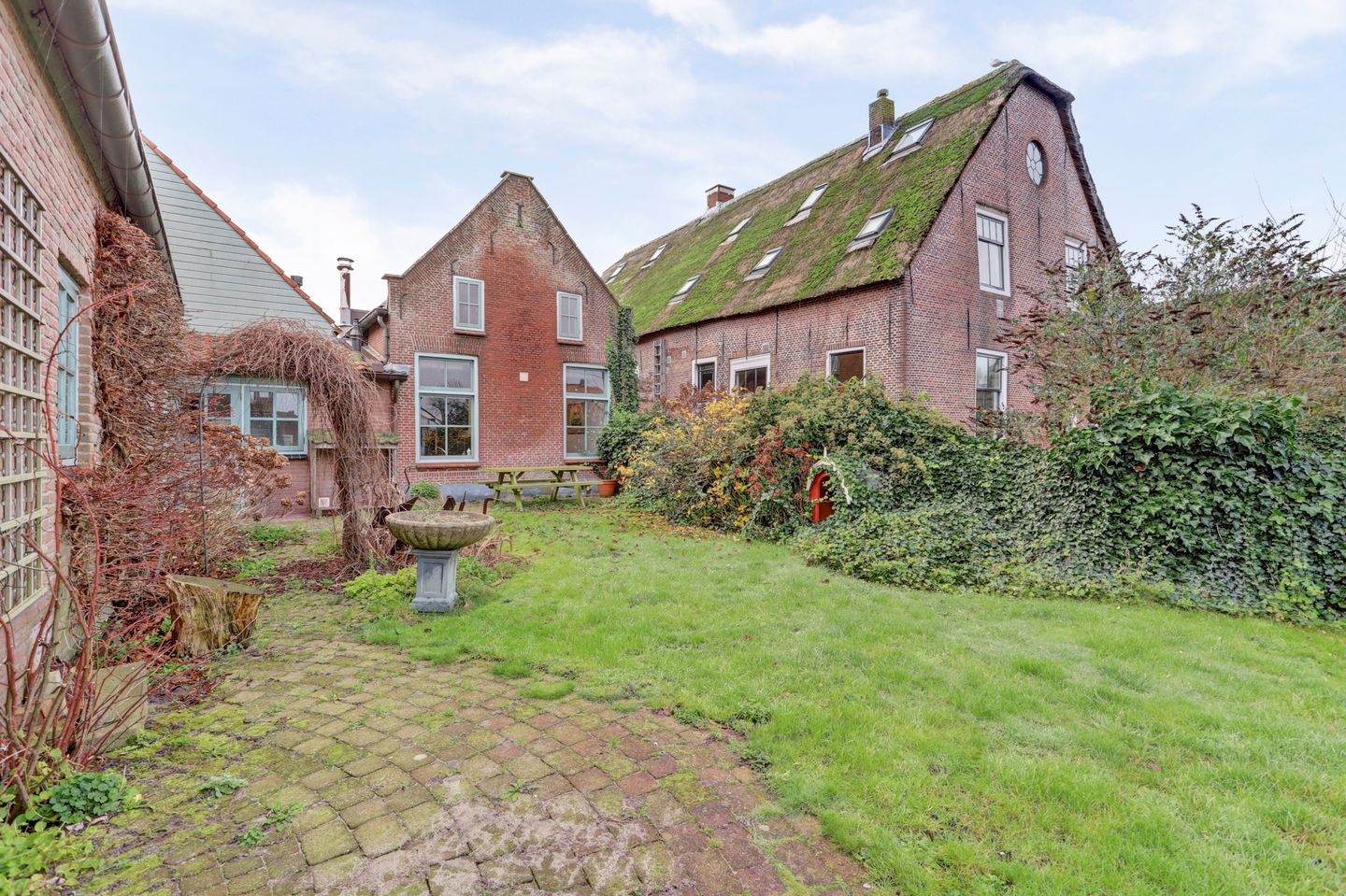 Photo 44 of Graaf Florisweg 6-A