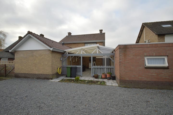 Foto 32 van Oktoberstraat 4